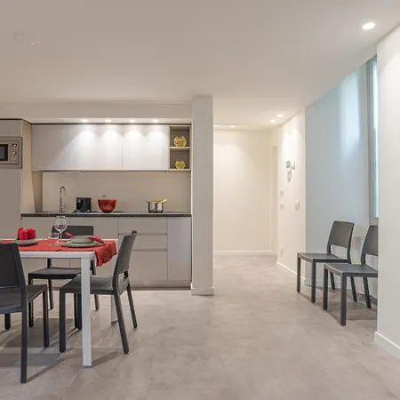 Della Corte - By Myhomeincomo Apartament