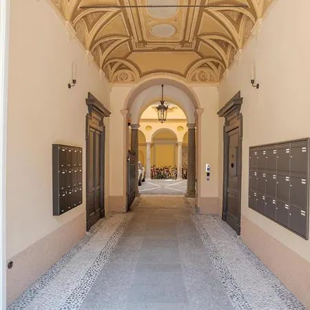 Della Corte - By Myhomeincomo Lägenhet Como